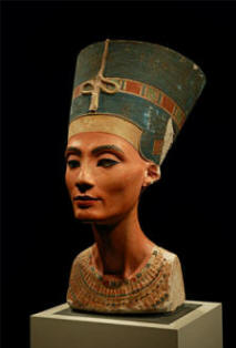 Nefertiti bust now in Berlin museum